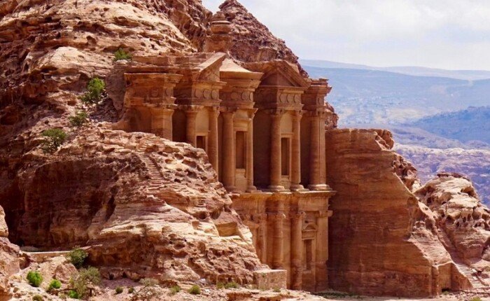 Tour de 4 días a Jordania: Petra, Jerash, el monte Nebo y el mar Muerto