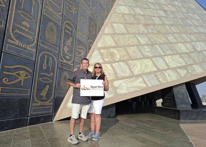 6 Day Cairo Luxor and Aswan Tour: Pyramids, Abu Simbel & Valley of the Kings