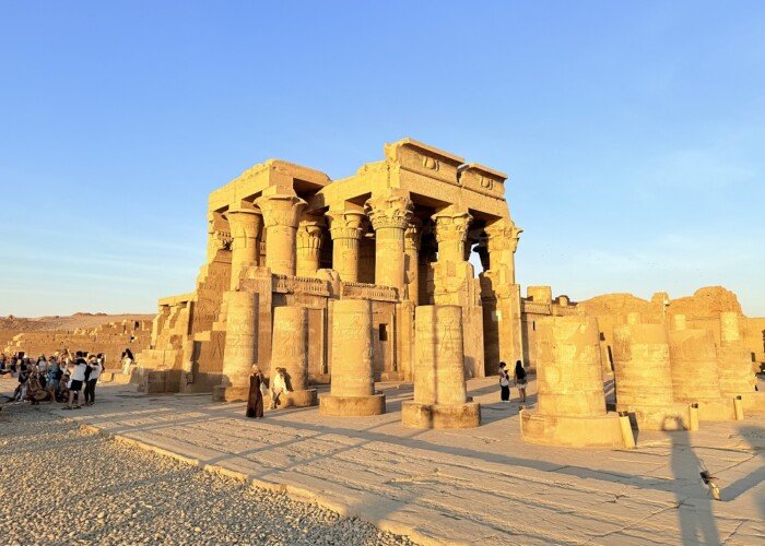 6 Day Cairo and Nile Cruise Package: Pyramids, GEM Museum and Three Nights Cruise