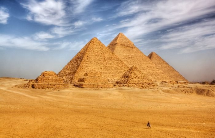 Tour To Giza Pyramids, Sphinx And Saqqara