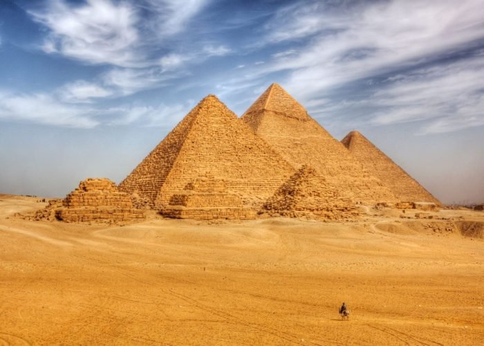 Tour To Giza Pyramids, Sphinx And Saqqara