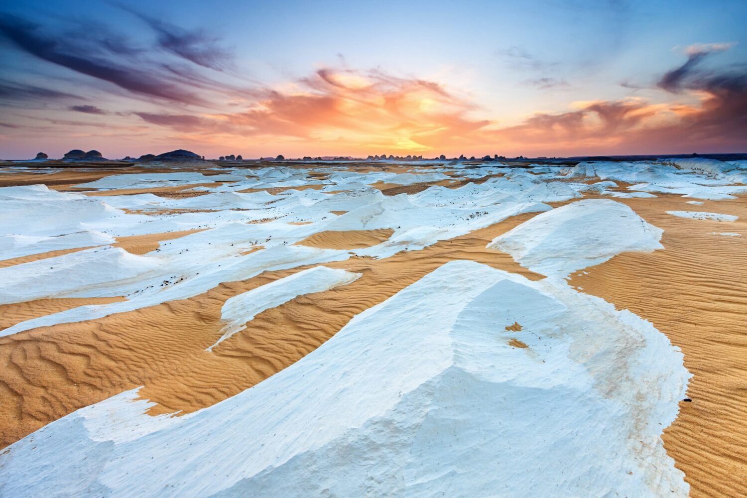 White Desert Expedition: A 3-Day Tour From Cairo