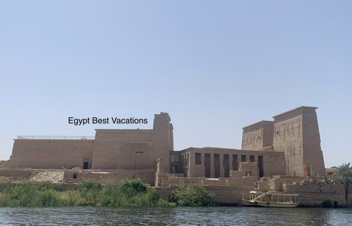 6 Days Cairo & Dahabiya Cruise From Australia