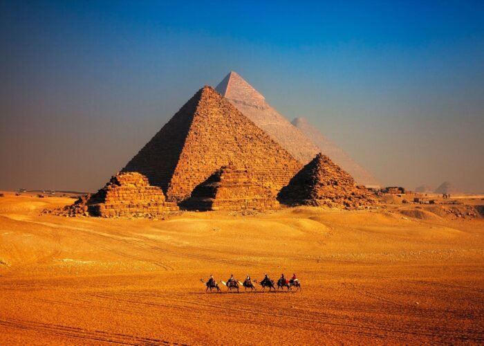 16-Day Egypt Explorer: Pyramids, Dahabiya Cruise, White Desert & Hurghada