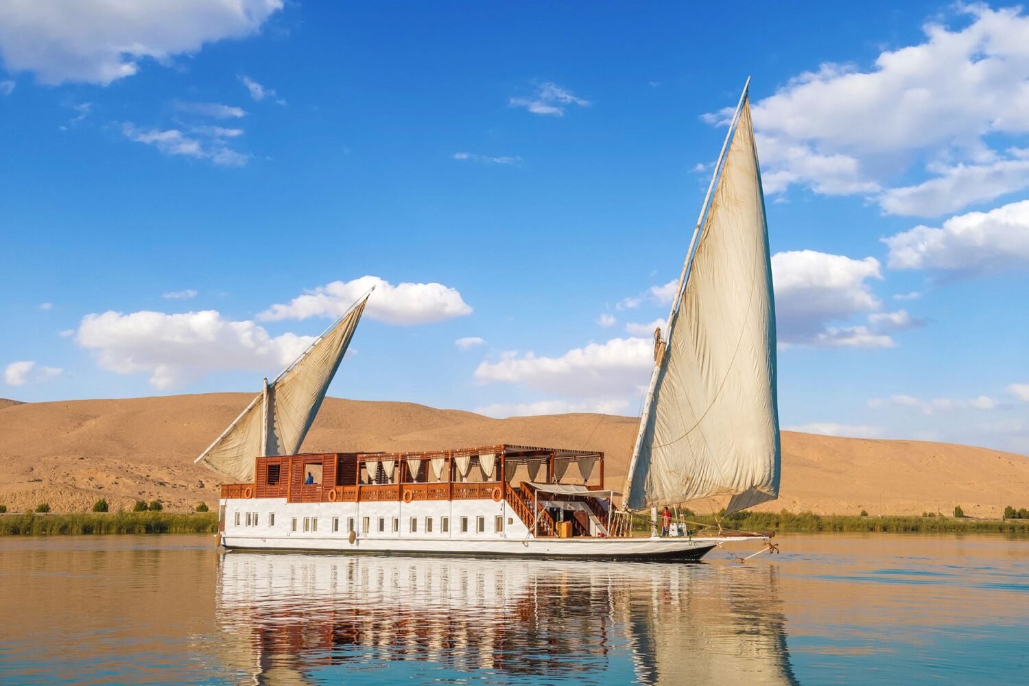 Egypt 17-day tour: Cairo, Dahabiya cruise, Hurghada, White Desert