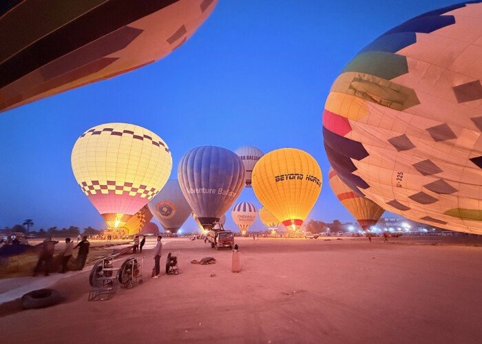 19 Day Egypt Tour: Pyramids, Dahabiya, Red Sea & White Desert