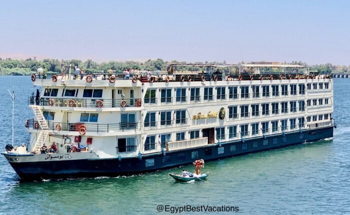 4 Days Aswan Luxor Nile Cruise From Singapore