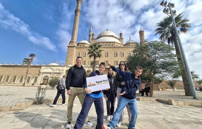 5 Day Cairo and Luxor Family Vacation: Pyramids, Pharaohs' Tombs & Karnak