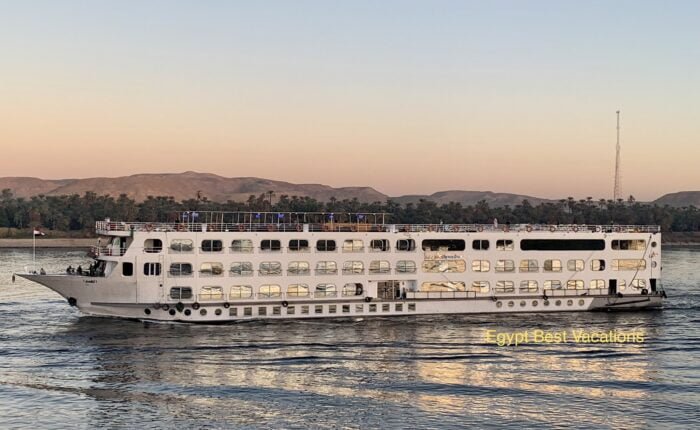 4 Days Aswan To Luxor Nile Cruise From Canada