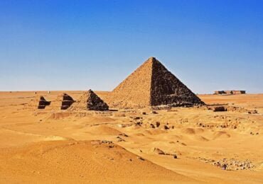 Queens' Pyramids in Giza 