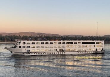 Best 4 Day Aswan Luxor Nile Cruise For Solo Women