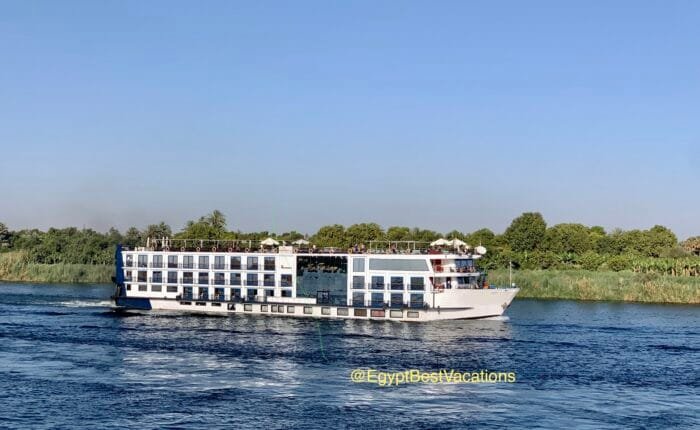 7 Day Cairo & Nile Cruise Tour Package From Singapore