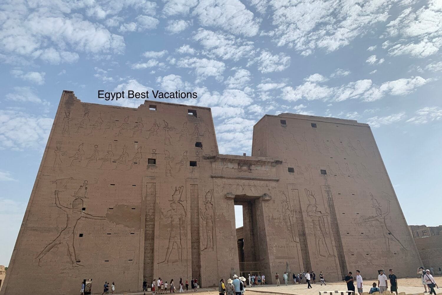 11 Day Cairo, Nile Cruise & Hurghada Christmas Vacation