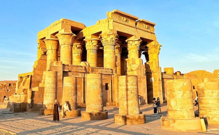 12 Day Egypt Christmas Tour: Cairo, Alexandria, Nile Cruise and Red Sea