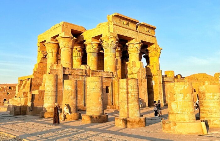12 Day Egypt Christmas Tour: Cairo, Alexandria, Nile Cruise and Red Sea