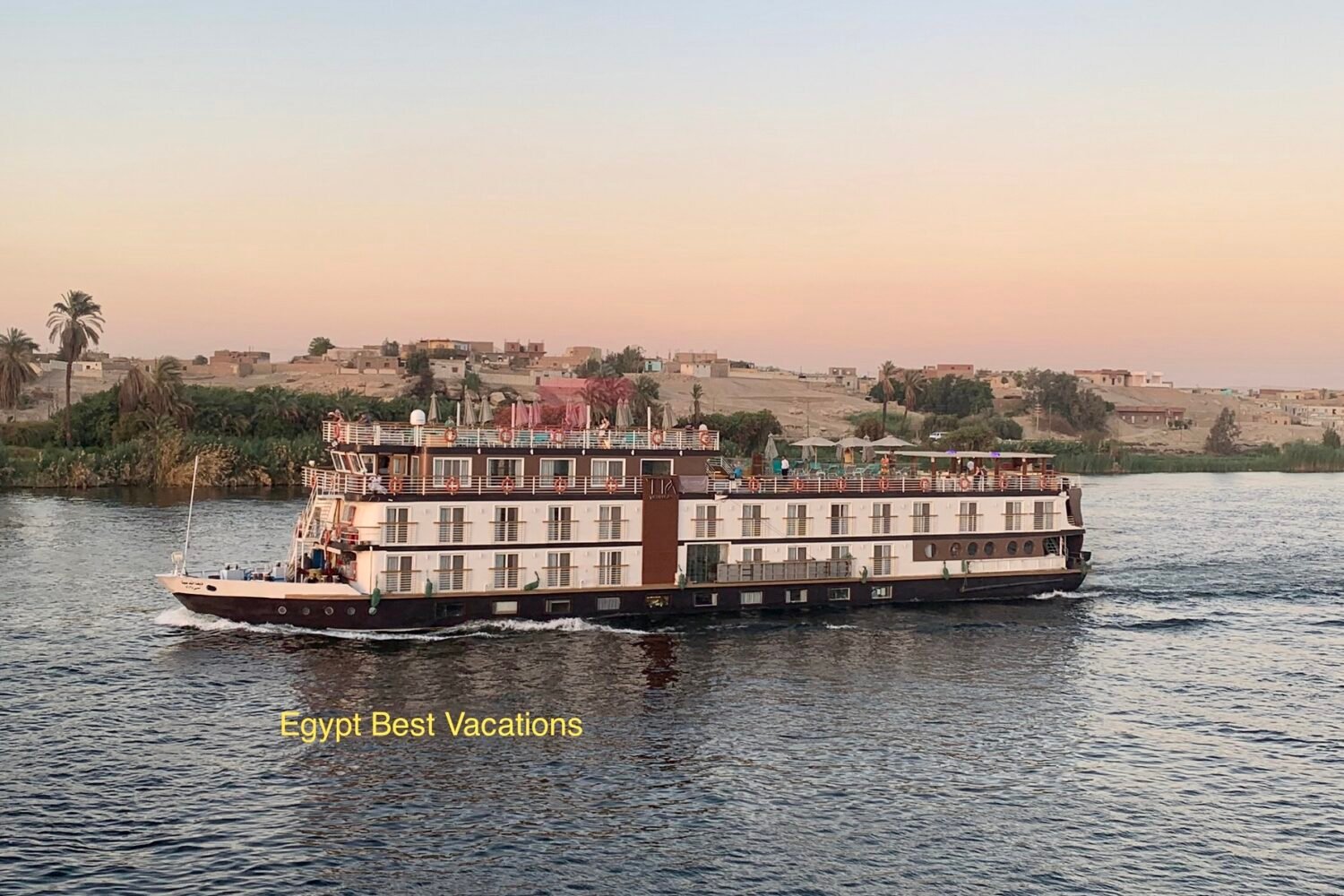 13 Day Egypt Christmas Vacation Package