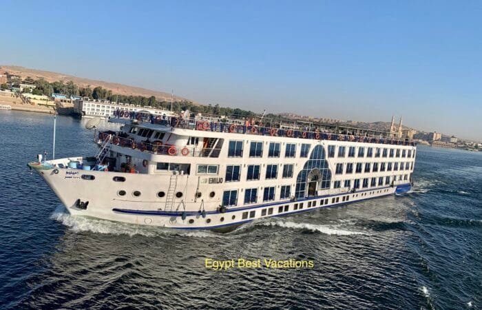 7-Night Nile Cruise Christmas Tour