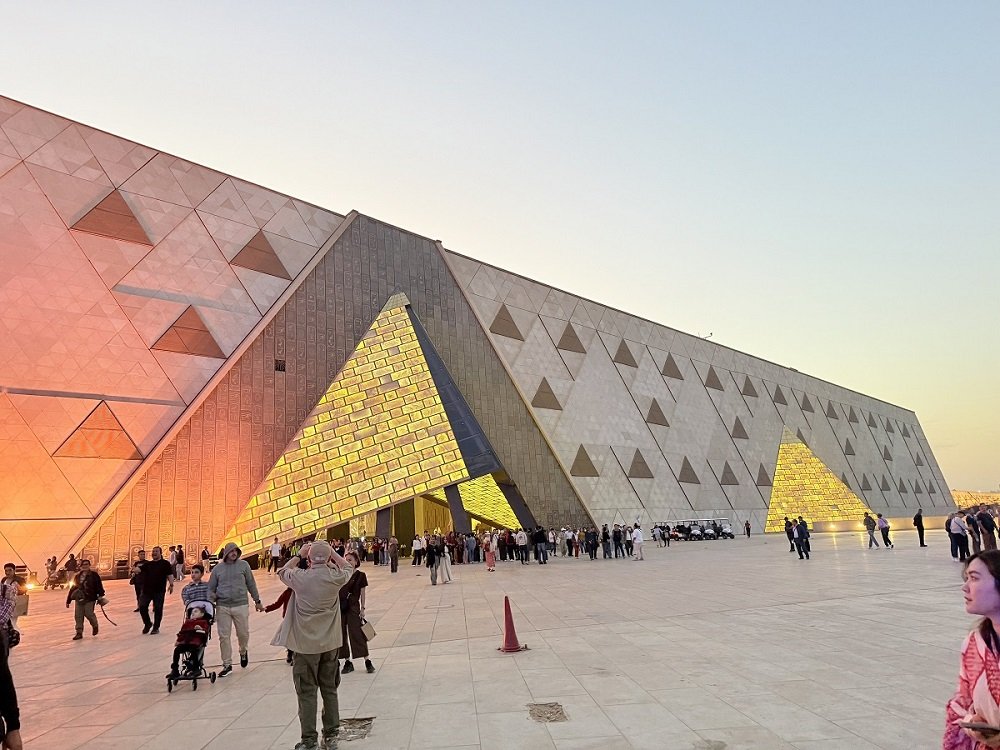 Grand Egyptian Museum Visitor Guide 2026: Highlights, Hours & Tips