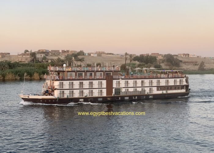 4 Night Luxor to Aswan Easter Nile Cruise Tour