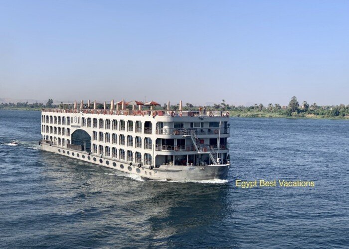 4 Nights Luxor to Aswan Nile Cruise from South Africa