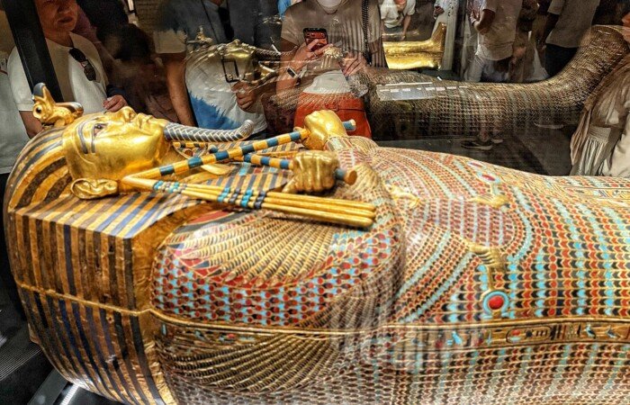 4 Day New Year in Cairo: Pyramids Countdown