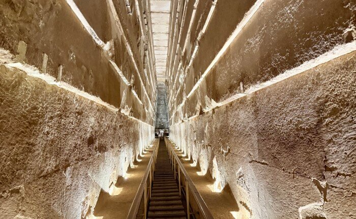 10 Day Private Great Pyramid Meditation Tour: King's Chamber, Philae and the Nile by Dahabiya