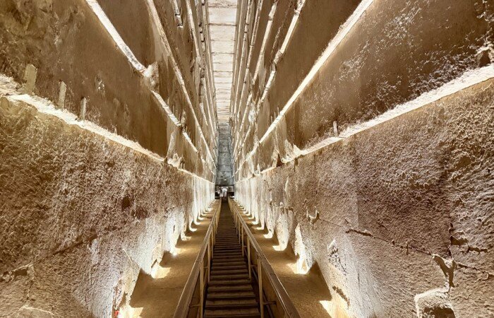 10 Day Private Great Pyramid Meditation Tour: King's Chamber, Philae and the Nile by Dahabiya